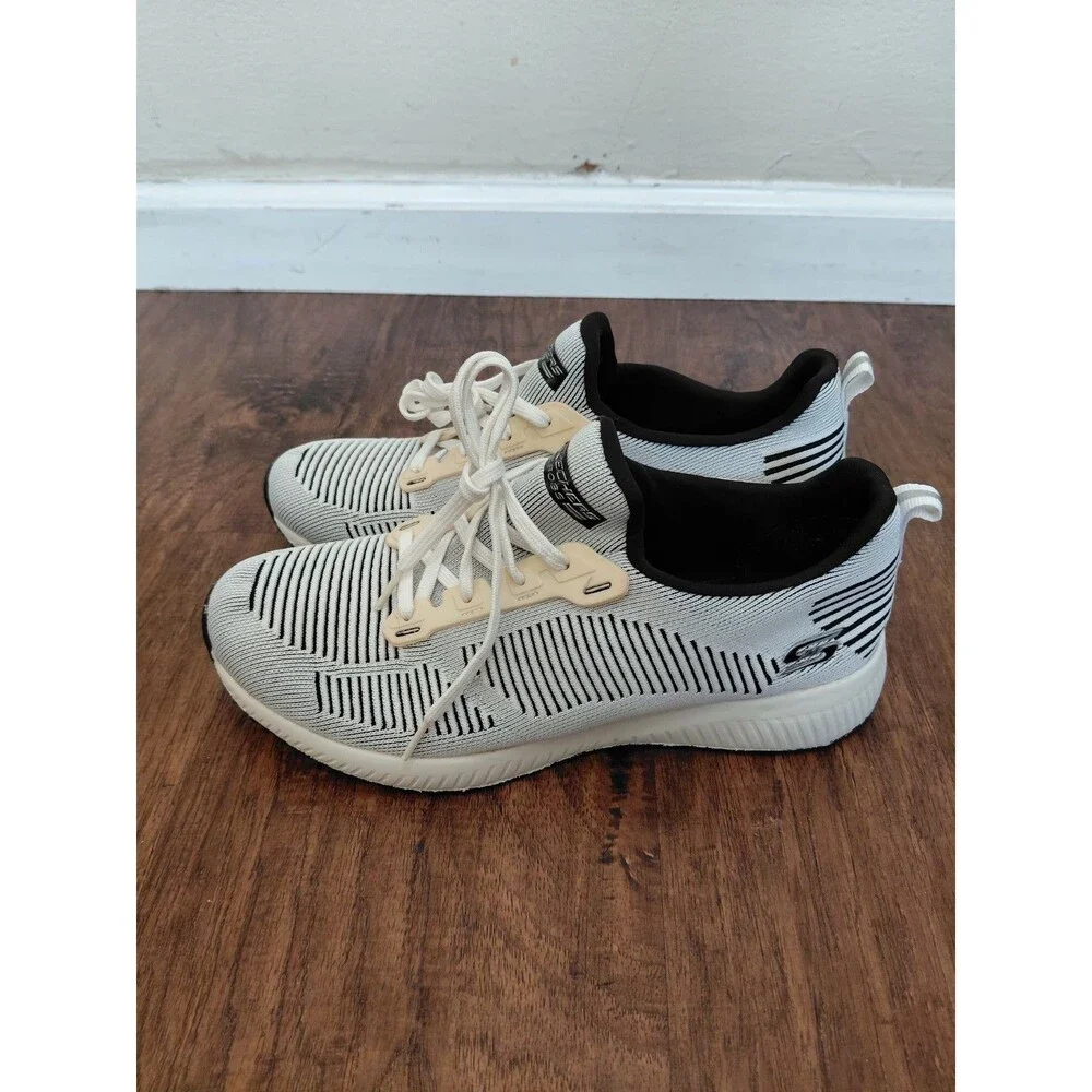 Skechers Bobs Memory Foam Women Size us 9.5 White Black Sneakers Shoes